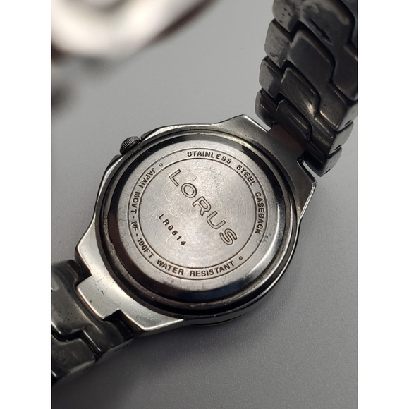 Womens Watch - Picture 11 of 11